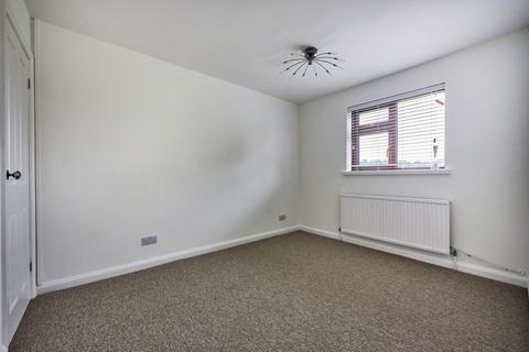 2 bedroom house to rent, Cowper Court, Markyate AL3