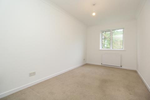 2 bedroom apartment to rent, Danecourt Road, Ashley Cross, Poole