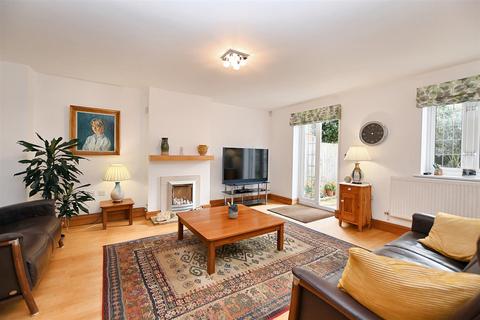 3 bedroom semi-detached house for sale, Silver Strand West, Eastbourne