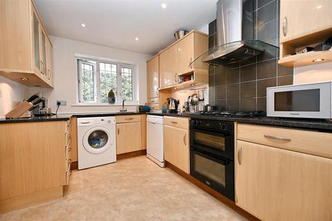 3 bedroom semi-detached house for sale, Silver Strand West, Eastbourne