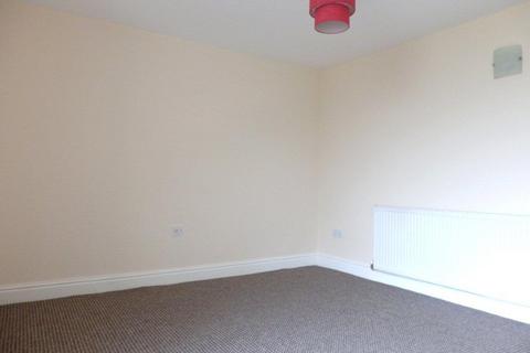 1 bedroom flat to rent, Church Road, Stockingford, CV10 8LB