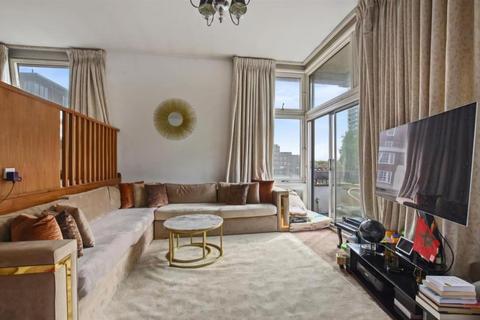 2 bedroom flat for sale, The Water Gardens, London W2