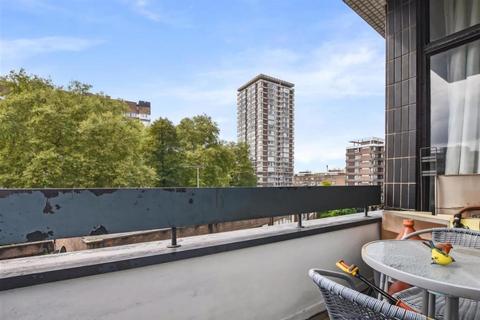 11 The Water Gardens, London, W2 2DA