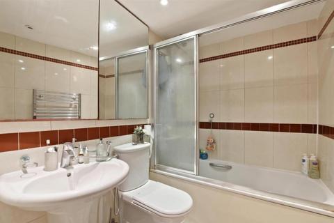 11 The Water Gardens, London, W2 2DA