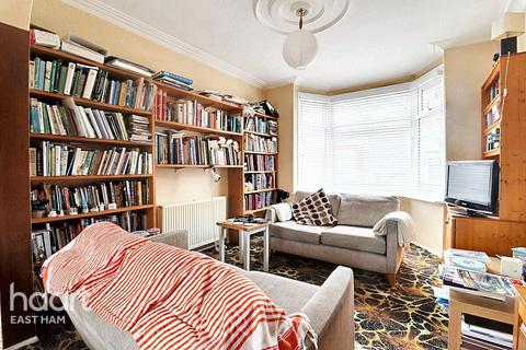 24 Eustace Road, London, E6 3ND