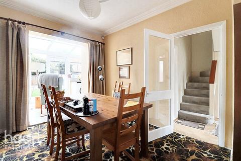 24 Eustace Road, London, E6 3ND