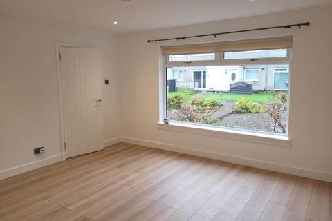 3 bedroom end of terrace house to rent, Leander Crescent, Renfrew