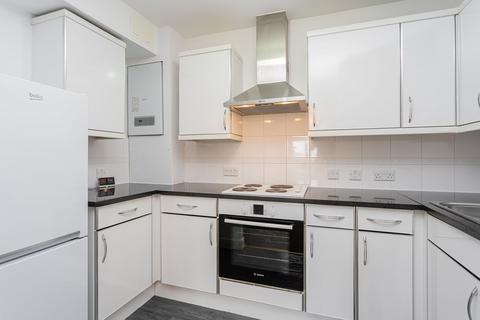 2 bedroom flat for sale, Commonwealth Drive, Crawley RH10