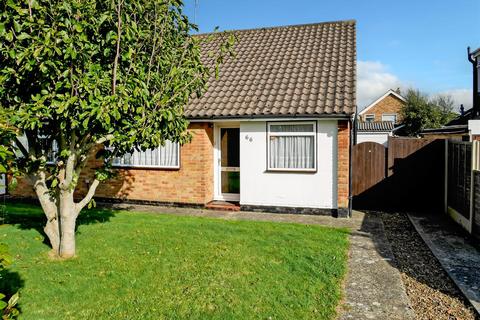 2 bedroom semi-detached bungalow for sale, Oakcroft Gardens, Littlehampton BN17