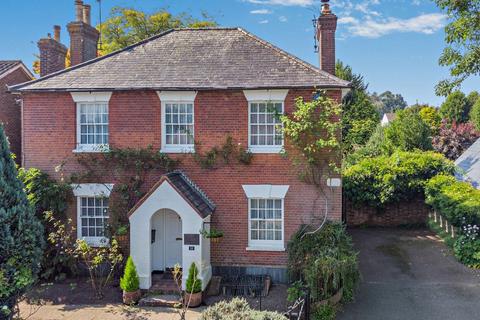 3 bedroom detached house for sale, Church Road, Newick, Lewes, East Sussex