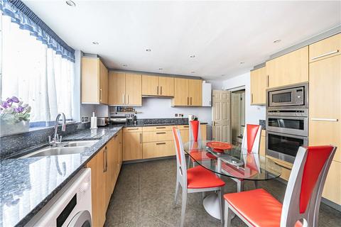 1, Burlington Park House Dennis Lane, Stanmore, HA7 4LA