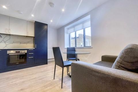 1 bedroom flat to rent, Haydons Road, London SW19