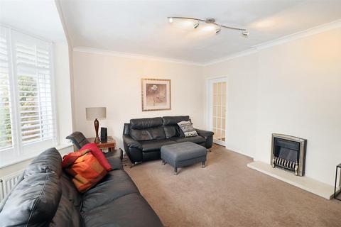 3 bedroom semi-detached house for sale, Monksmead, Borehamwood