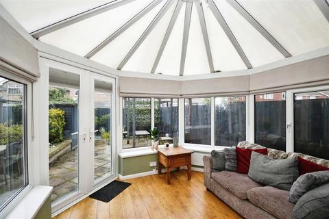 9 Birch Close, Hull, HU5 5YR