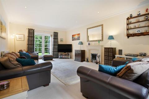 5 bedroom detached house for sale, Highgrove Avenue, Ascot