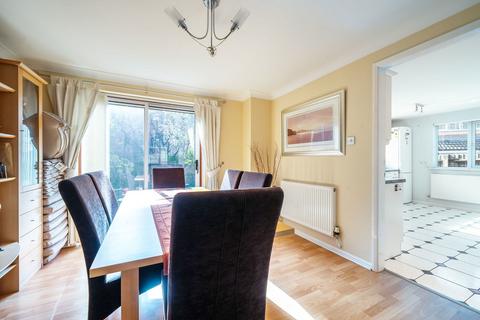 5 Vespasian Gardens, Basingstoke, RG24 9SH