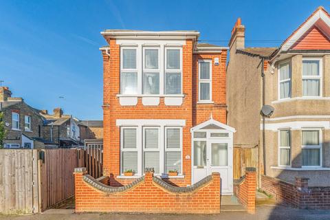 3 bedroom detached house for sale, Haslemere Road, Thornton Heath, CR7