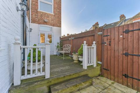 38 Haslemere Road, Thornton Heath, CR7 7BE