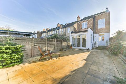 38 Haslemere Road, Thornton Heath, CR7 7BE