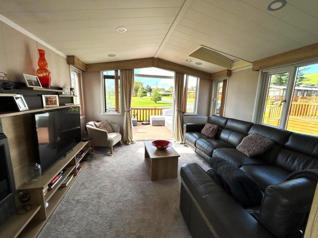 Lounge area.jpg