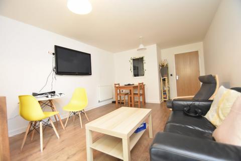 2 bedroom flat to rent, Aylward Street, Portsmouth PO1