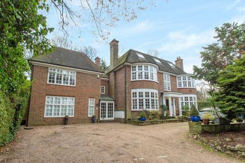 4 bedroom detached house to rent, West Heath Road, Hampstead, London, NW3