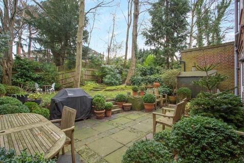 4 bedroom detached house to rent, West Heath Road, Hampstead, London, NW3