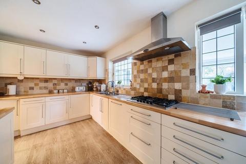 5 bedroom detached house for sale, Banbury,  Oxfordshire,  OX16