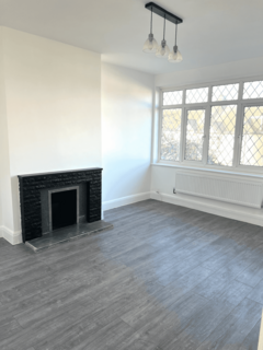 3 bedroom semi-detached house to rent, Lansdowne Road, London, E4