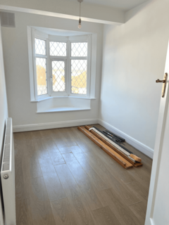 3 bedroom semi-detached house to rent, Lansdowne Road, London, E4