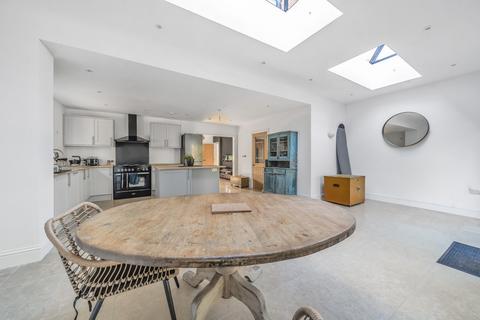 1 Birch Circle, Godalming, GU7 3NS