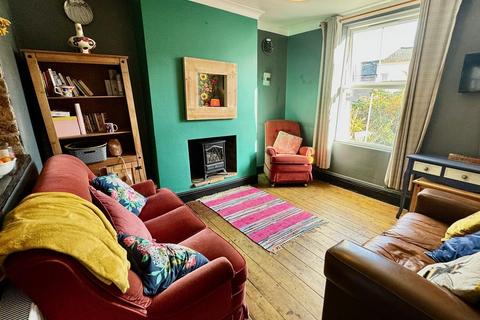 4 bedroom terraced house for sale, St. Marys Walk, Scarborough