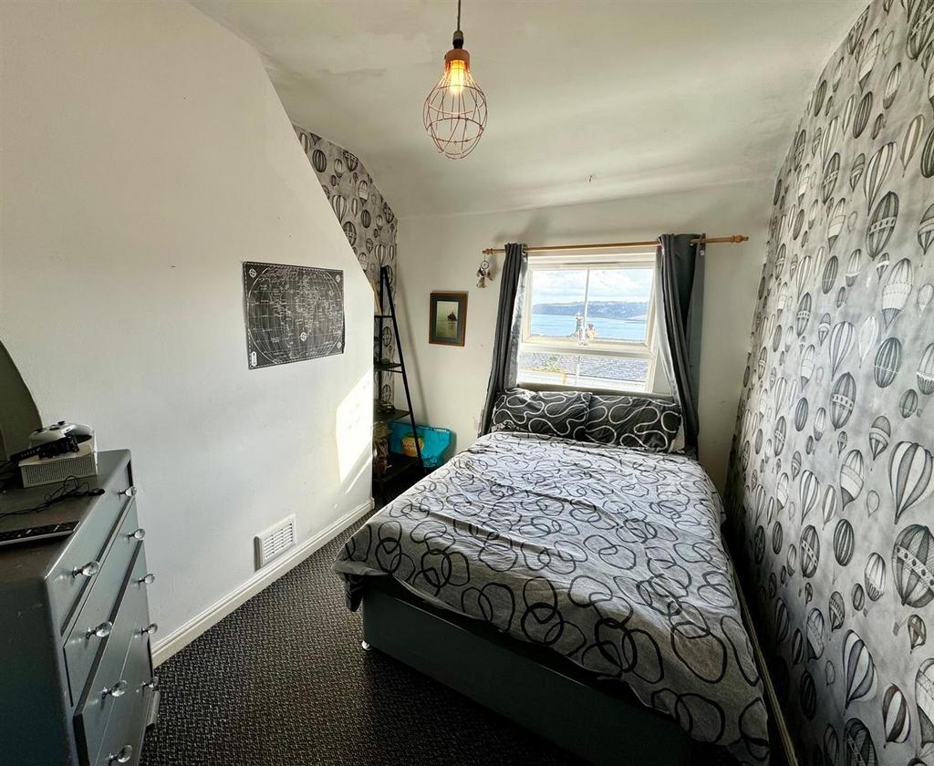Bedroom 3.jpg
