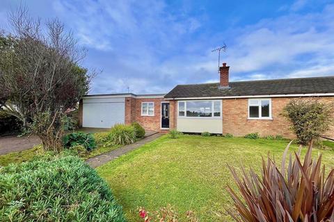 3 bedroom semi-detached bungalow for sale, The Craft, Winterton-On-Sea