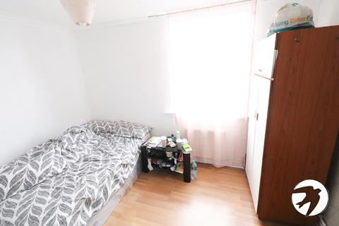 10 Rowntree Path, London, SE28 8BS