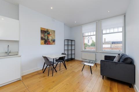 2 bedroom apartment to rent, Egerton Gardens, Knightsbridge SW3