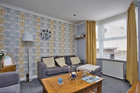 2 bedroom house for sale, Oswald Road, Dover, CT17