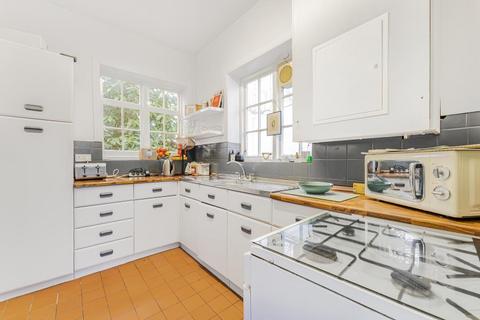18 Meadvale Road, London, W5 1NP