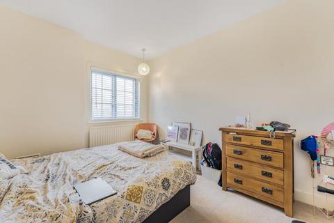 18 Meadvale Road, London, W5 1NP