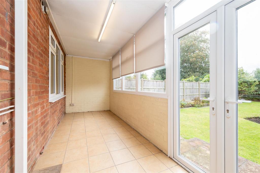 25 Greenhill Avenue internals-1.JPG