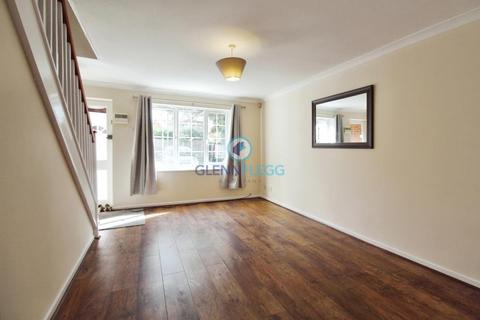 2 bedroom terraced house to rent, Thorn Drive, Slough.