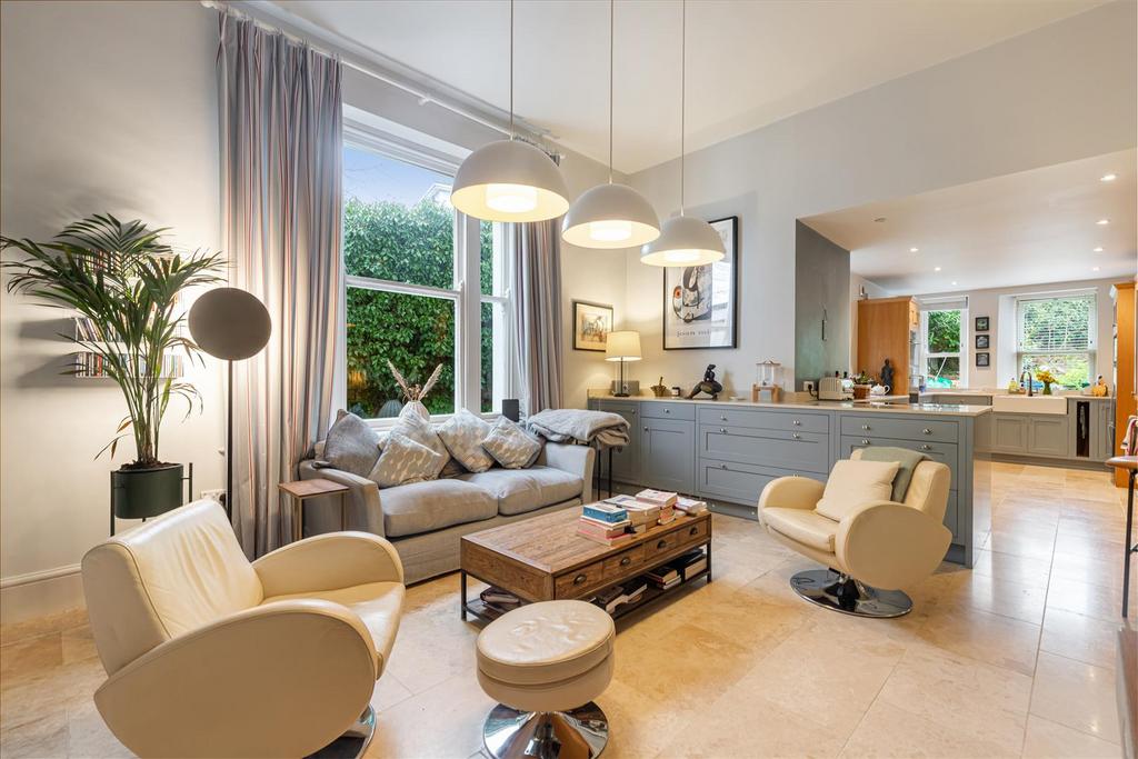 A23 - Chelston, Seaham Hall, Solsbro Road - 230405