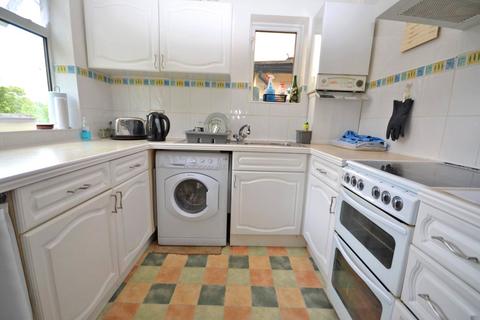 2 bedroom maisonette to rent, Granton Avenue, Upminster, Essex, RM14