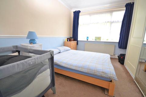 2 bedroom maisonette to rent, Granton Avenue, Upminster, Essex, RM14