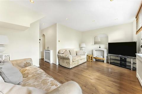 3 bedroom flat for sale, Manningford Close, Clerkenwell