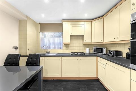 3 bedroom flat for sale, Manningford Close, Clerkenwell