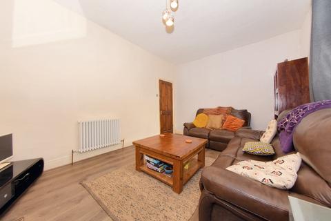 2 bedroom terraced house for sale, Street Lane, Morley, Leeds