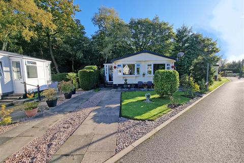 2 bedroom park home for sale, Juggins Lane, Earlswood, Solihull