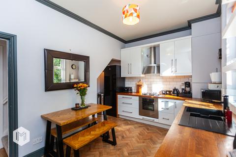 10 Heaplands, Greenmount, Bury, BL8 4BA