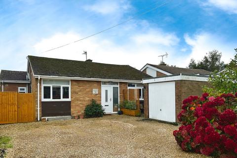 3 bedroom detached bungalow for sale, Uplands Rise, Banbury OX17